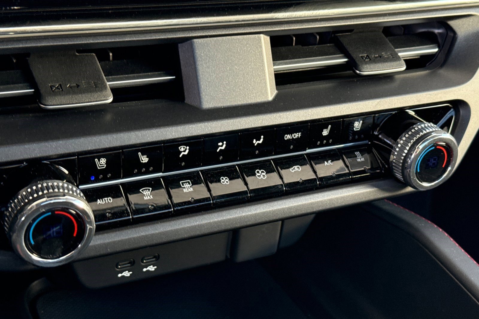 Used 2024 Acura ZDX Type S image 18