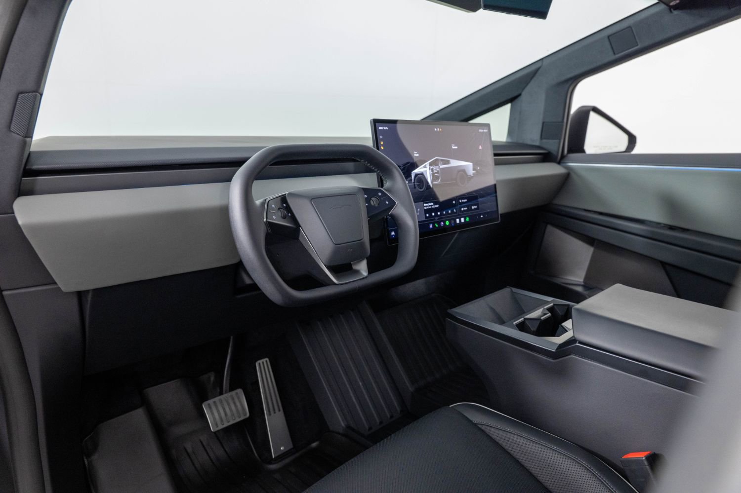 Used 2024 Tesla Cybertruck AWD Crew Cab image 13