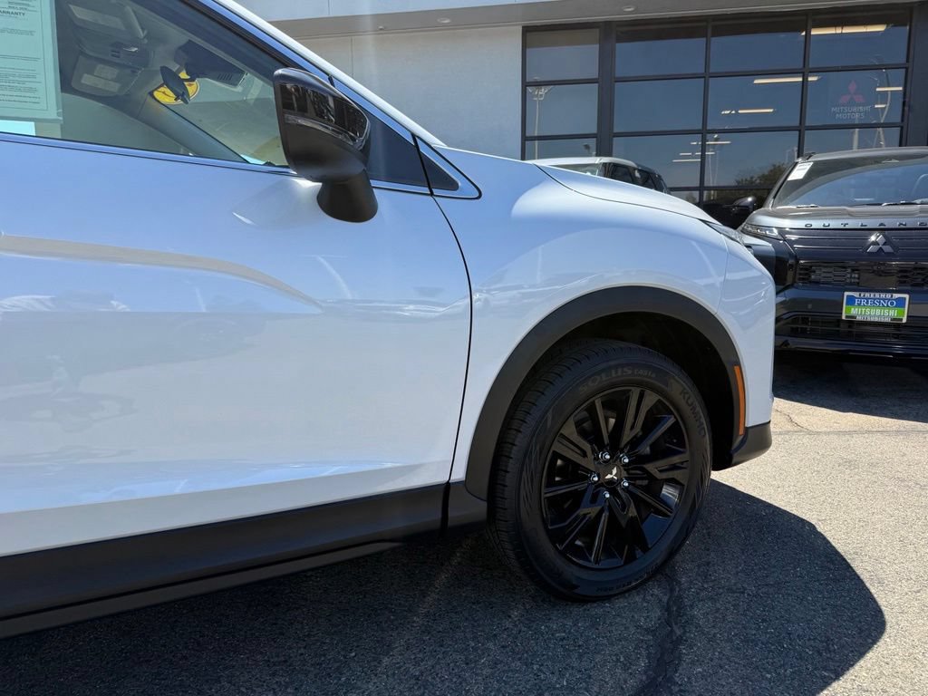 Used 2023 Mitsubishi Eclipse Cross LE AWD/4WD image 13