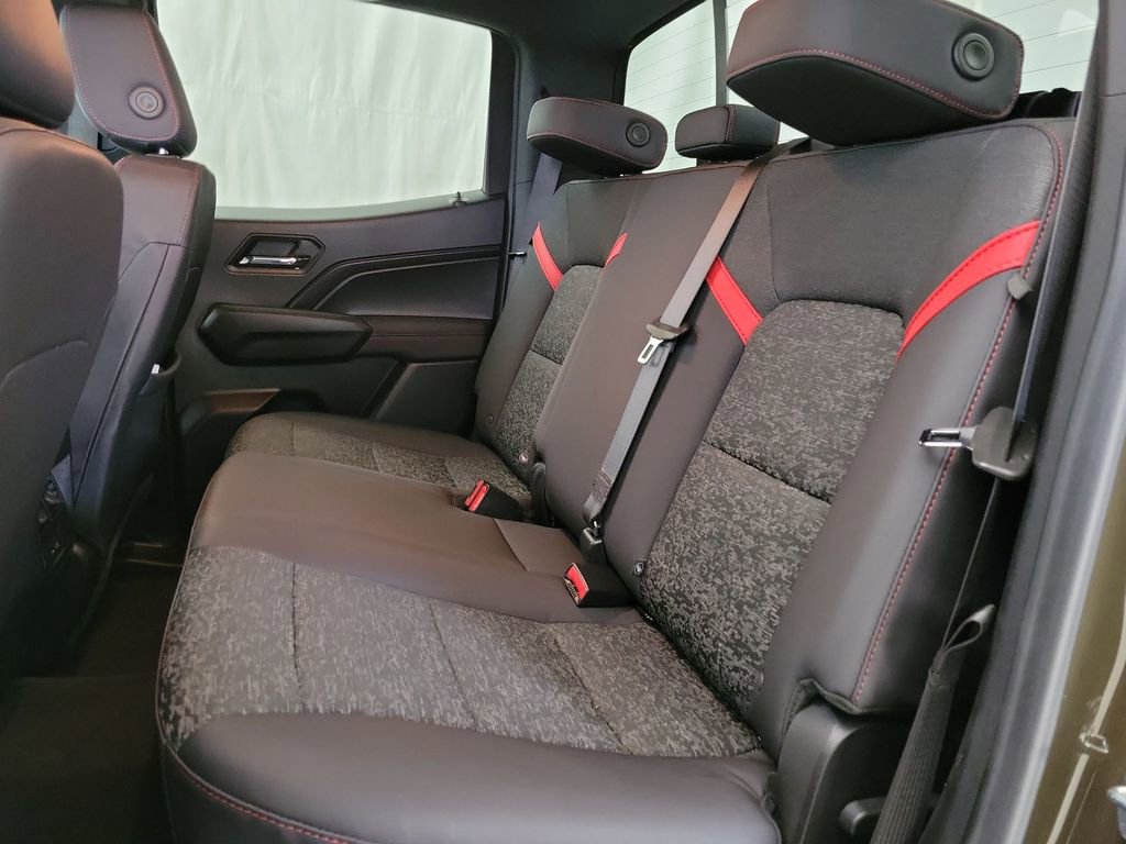 Certified 2024 Chevrolet Colorado Z71 w/ Advanced Trailering Package image 9