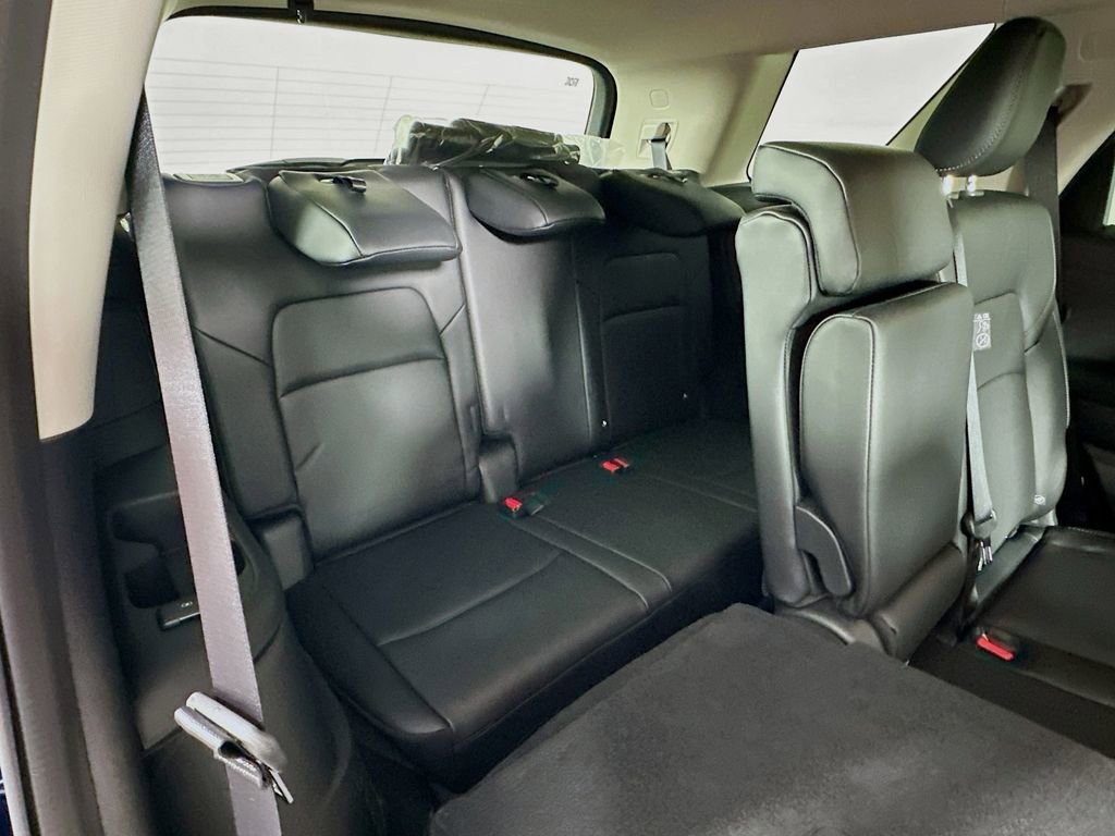 New 2026 Nissan Pathfinder SL image 35