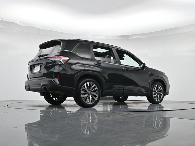 Used 2025 Subaru Forester Touring w/ Popular Package - Touring AWD/4WD image 34