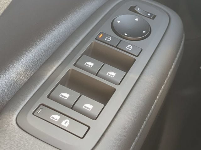 Used 2025 Hyundai Santa Fe SEL AWD/4WD image 21