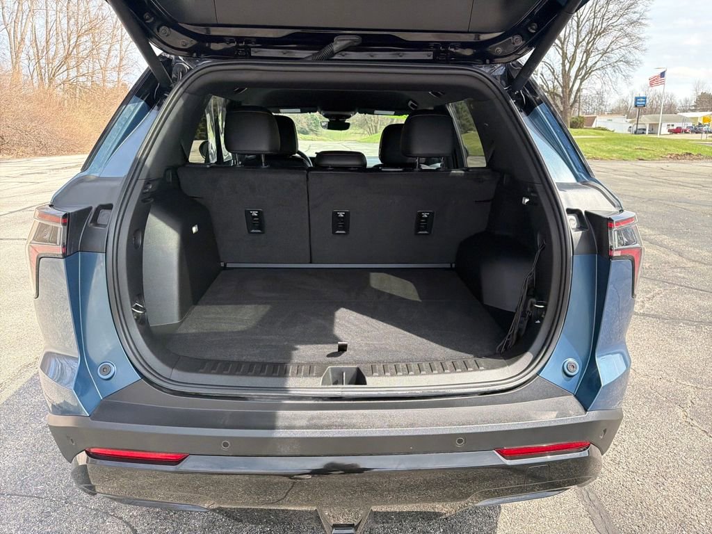 Used 2025 Chevrolet Equinox RS w/ Safety and Technology Package image 27