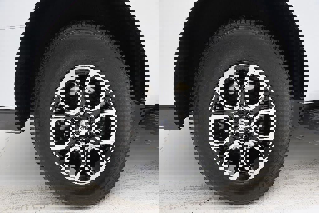 Used 2024 Ford Expedition XLT image 9