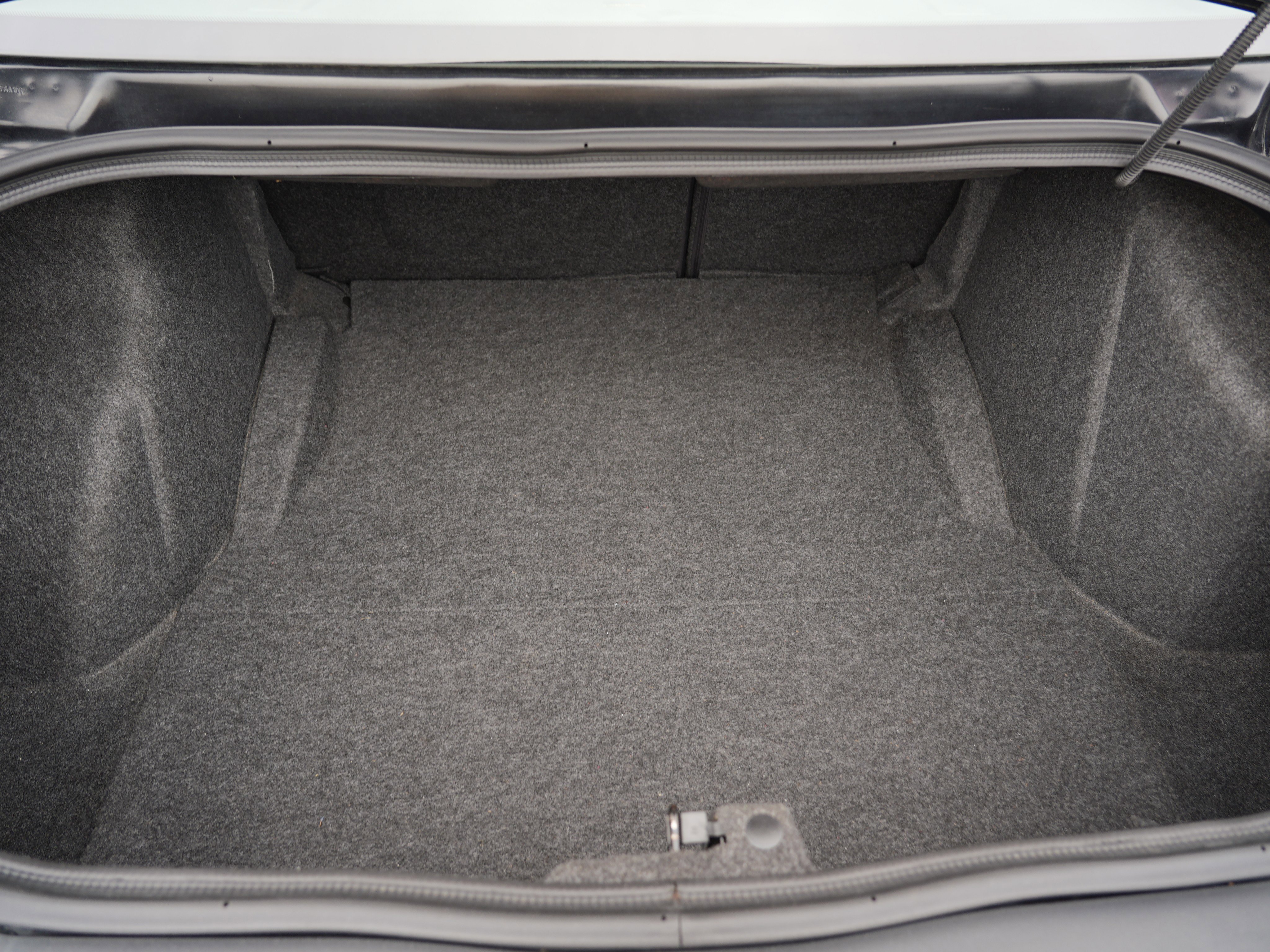 Used 2009 Dodge Challenger R/T RWD image 24