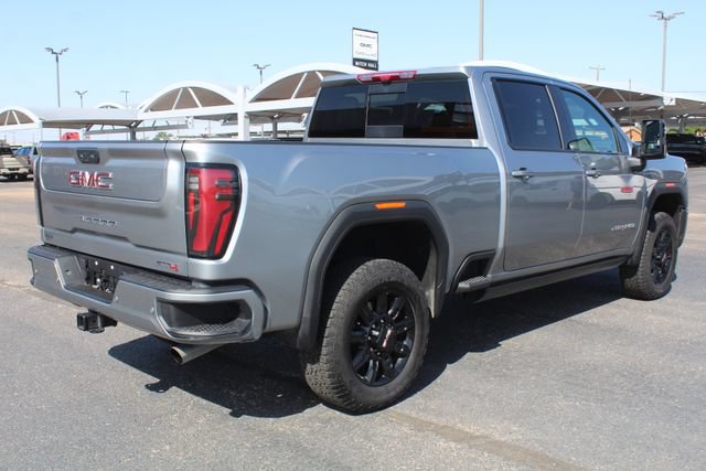 Used 2025 GMC Sierra 2500 AT4 w/ AT4 Premium Plus Package AWD/4WD image 3