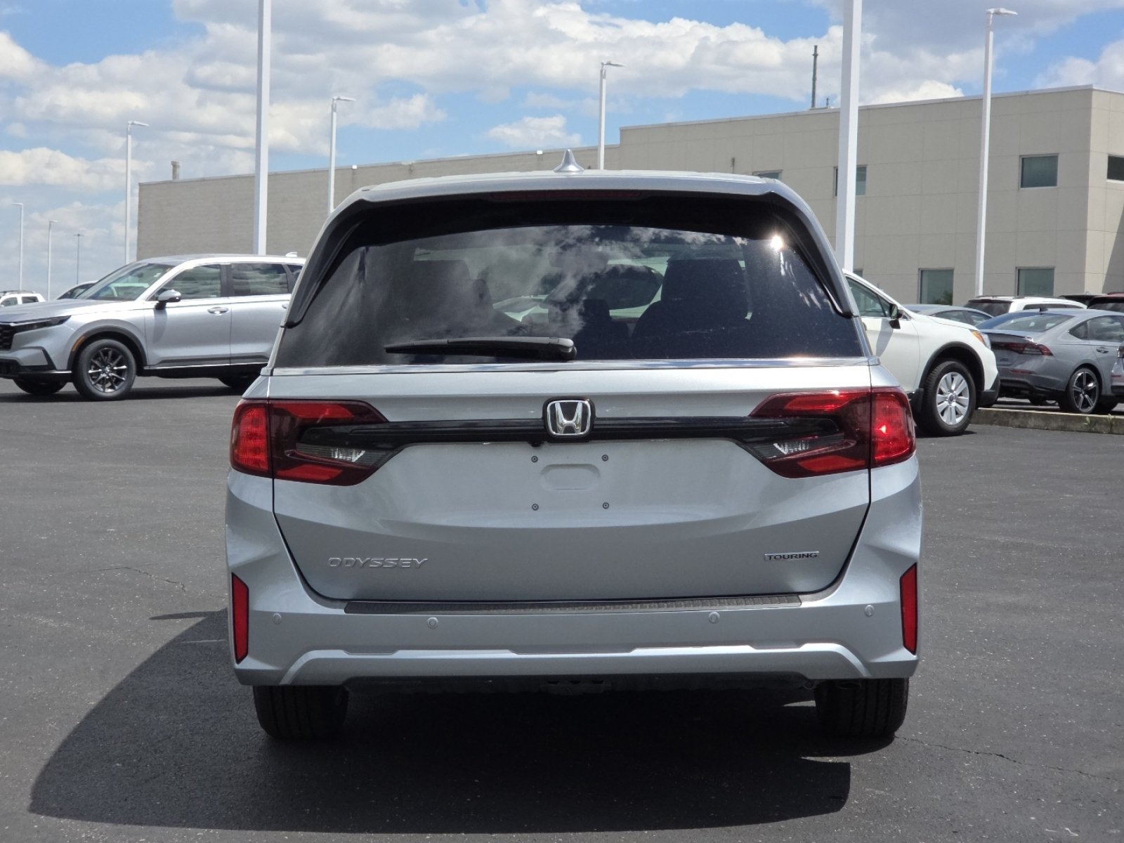New 2026 Honda Odyssey Touring image 17