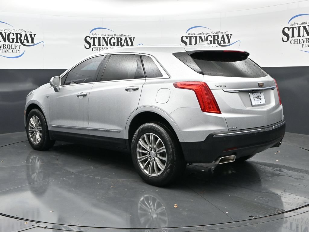 Used 2018 Cadillac XT5 Luxury w/ Driver Awareness Package FWD image 5