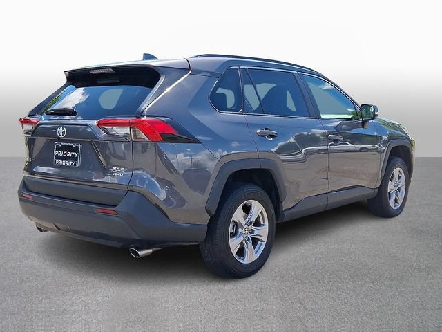 Used 2025 Toyota RAV4 XLE AWD/4WD image 4