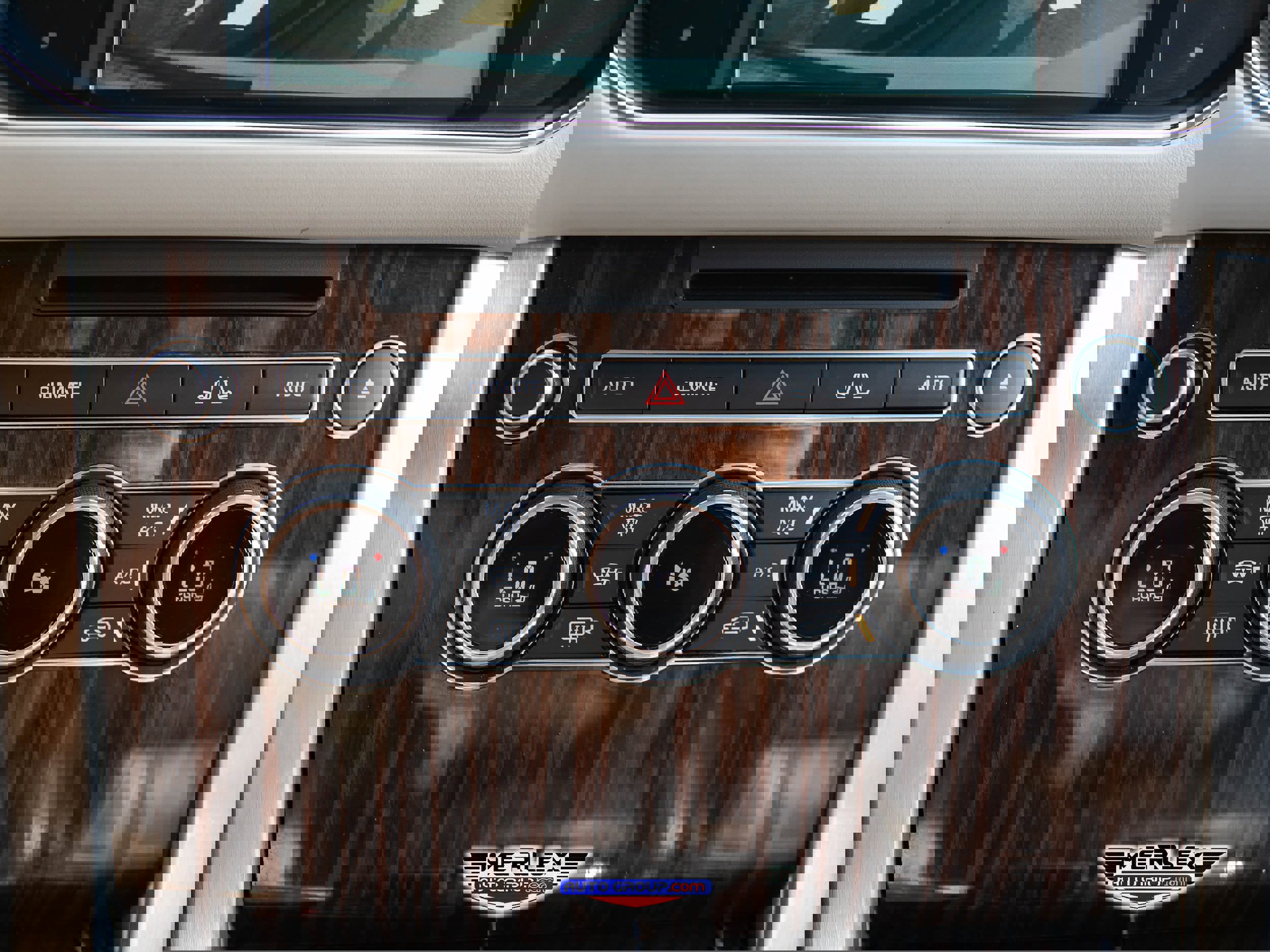 Used 2016 Land Rover Range Rover Holland & Holland image 36