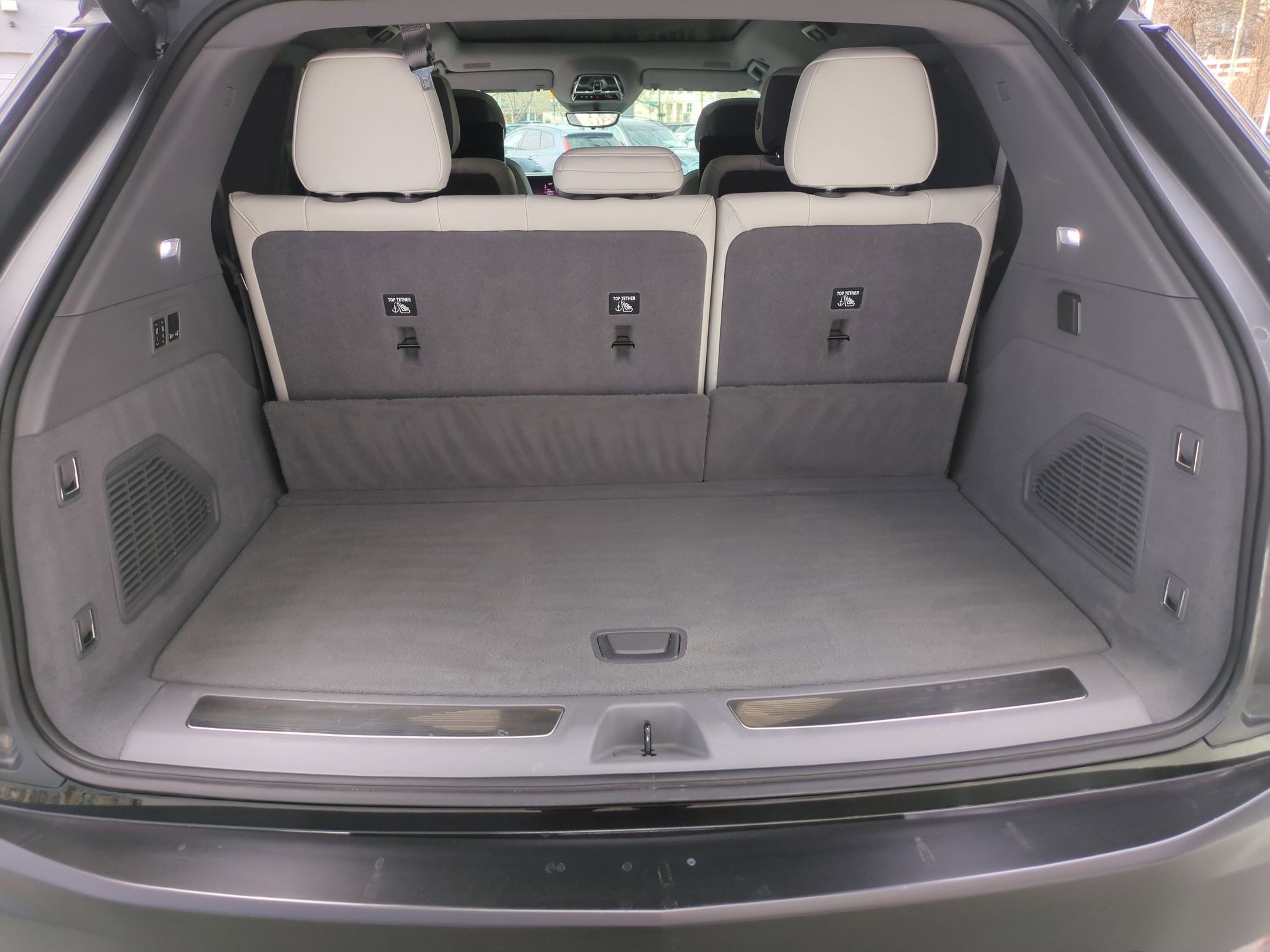 Used 2025 Cadillac Escalade IQ Sport 1 w/ Smart Trailering package image 29