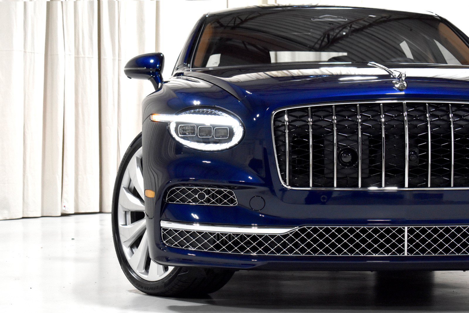 New 2027 Bentley Flying Spur AWD/4WD image 10