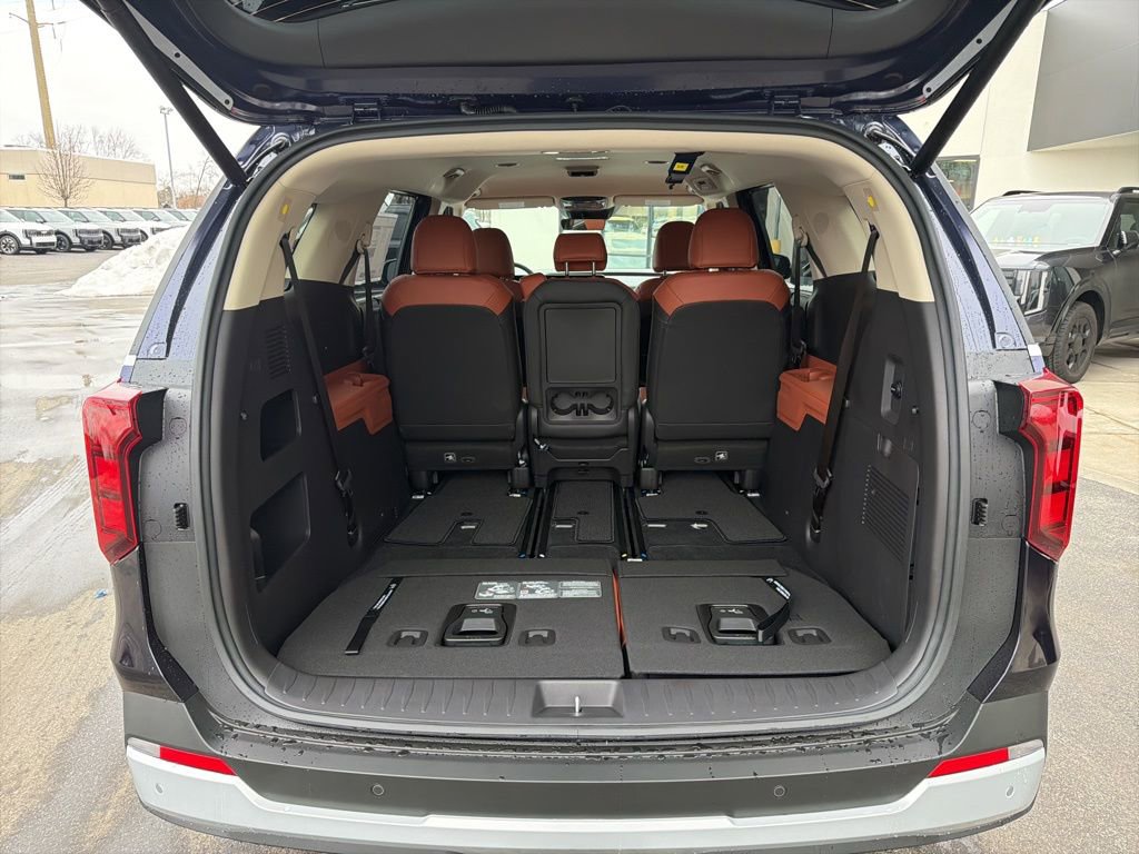 New 2026 Kia Carnival EX image 17