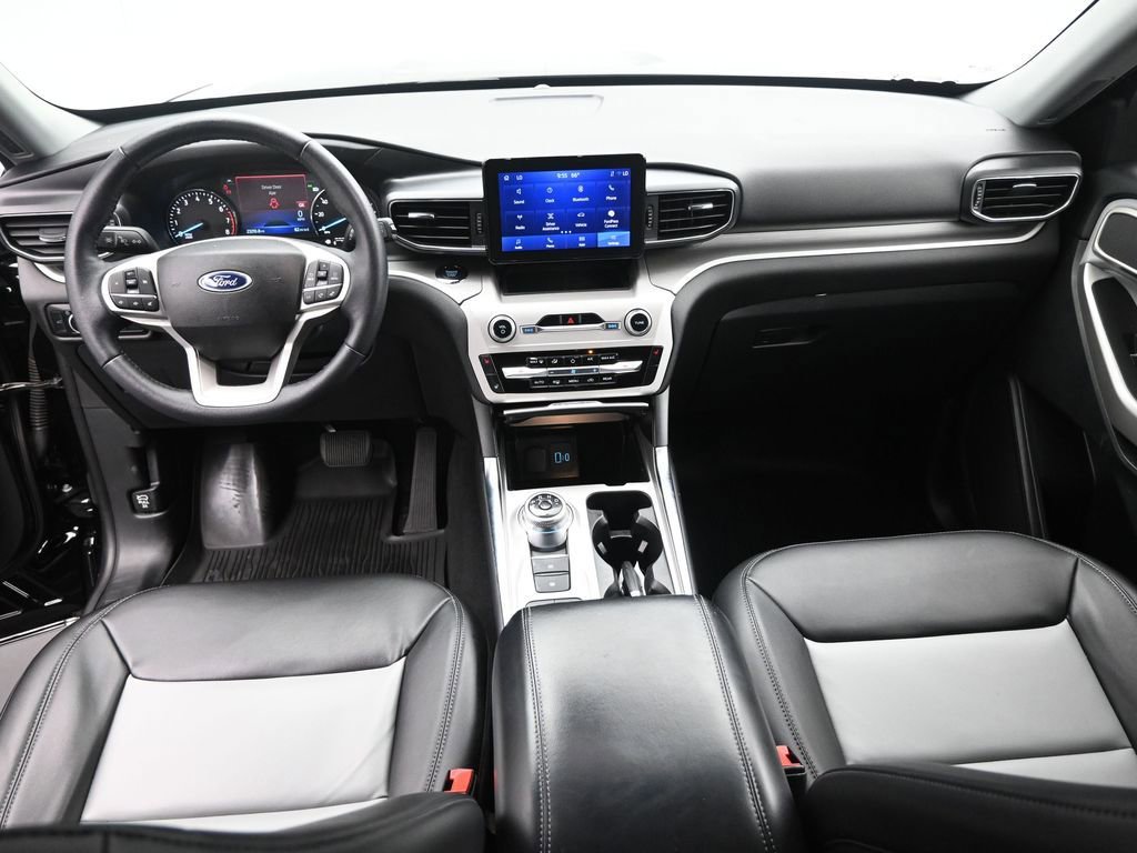 Used 2023 Ford Explorer XLT w/ Equipment Group 202A image 22