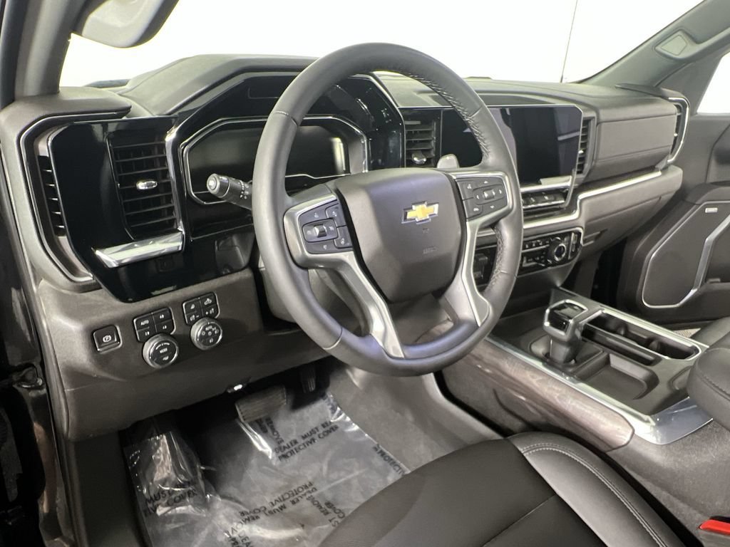 Certified 2023 Chevrolet Silverado 1500 LTZ AWD/4WD image 11