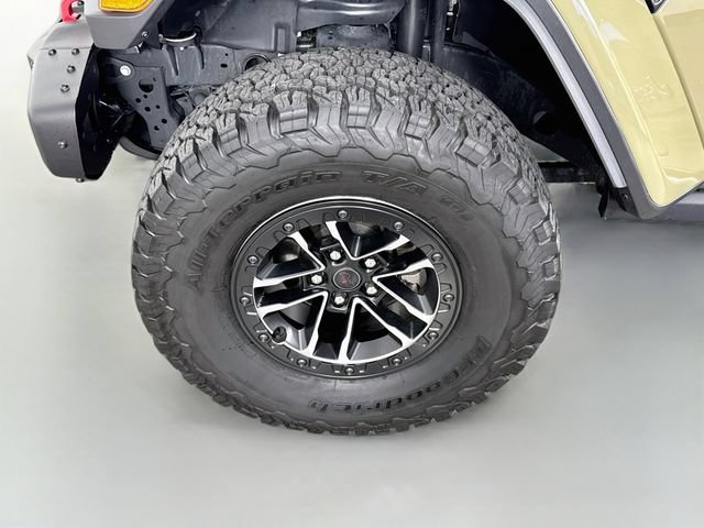 Used 2025 Jeep Wrangler Unlimited Rubicon AWD/4WD image 36