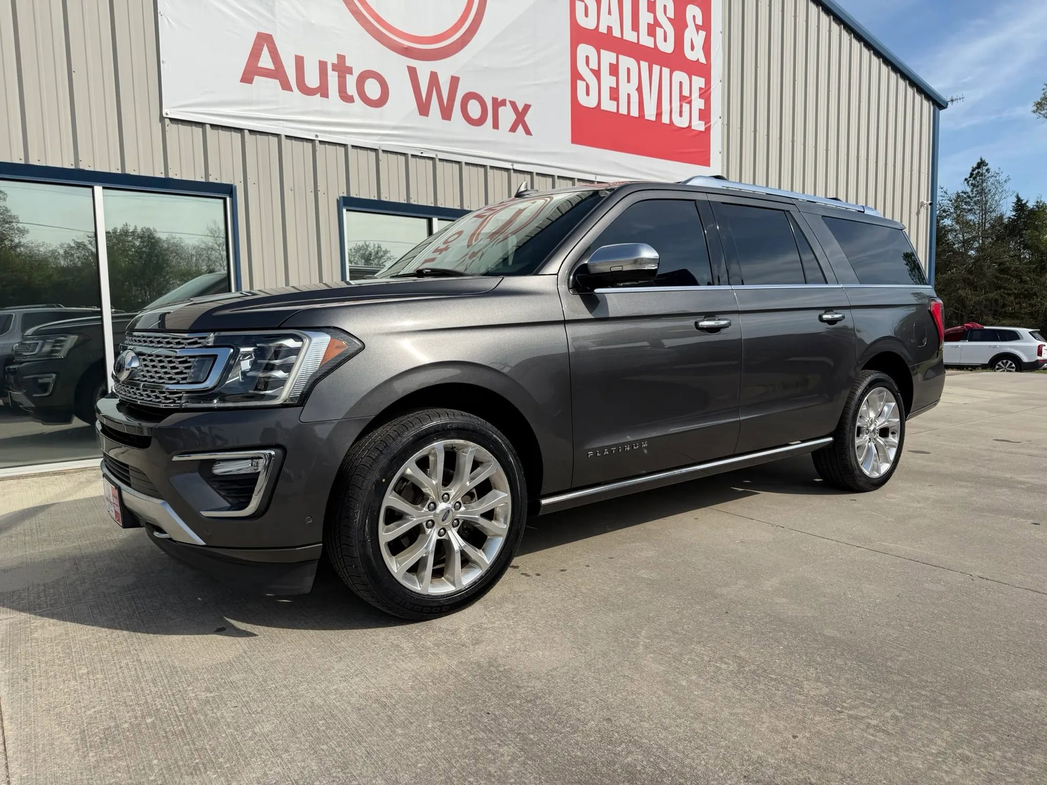 Used 2018 Ford Expedition Max Platinum image 40