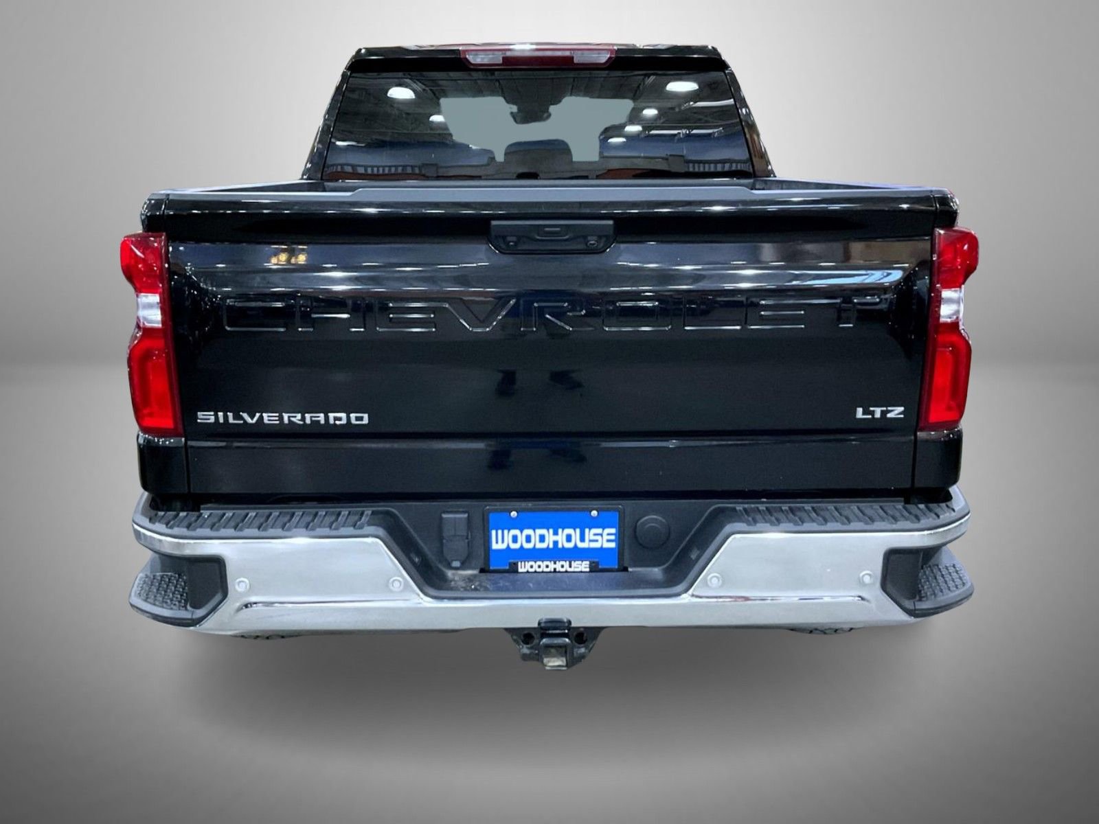 Used 2024 Chevrolet Silverado 1500 LTZ AWD/4WD image 6