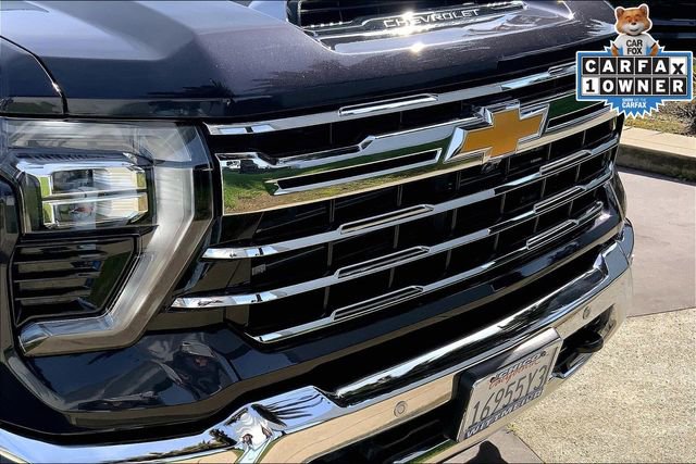 Used 2024 Chevrolet Silverado 2500 LTZ w/ LTZ Convenience Package image 29