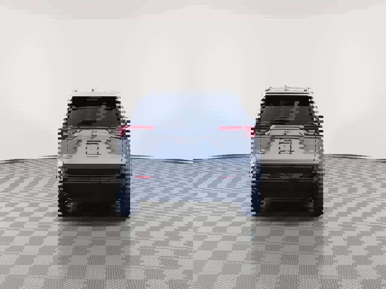 Used 2023 Toyota RAV4 SE image 7