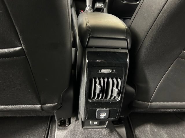 Used 2024 Jeep Compass Latitude AWD/4WD image 19