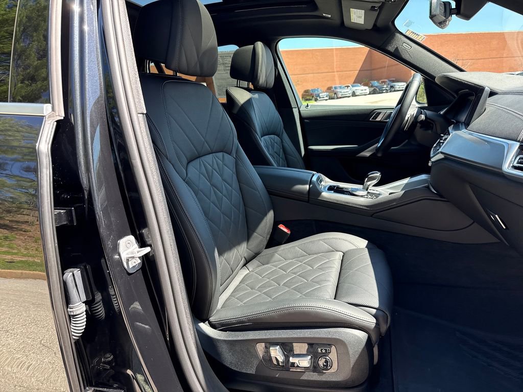 Used 2023 BMW X6 xDrive40i w/ Climate Comfort Package AWD/4WD image 30