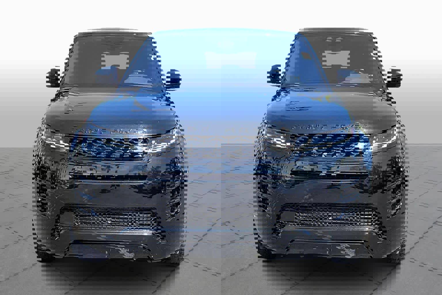 Used 2021 Land Rover Range Rover Evoque R-Dynamic SE image 3