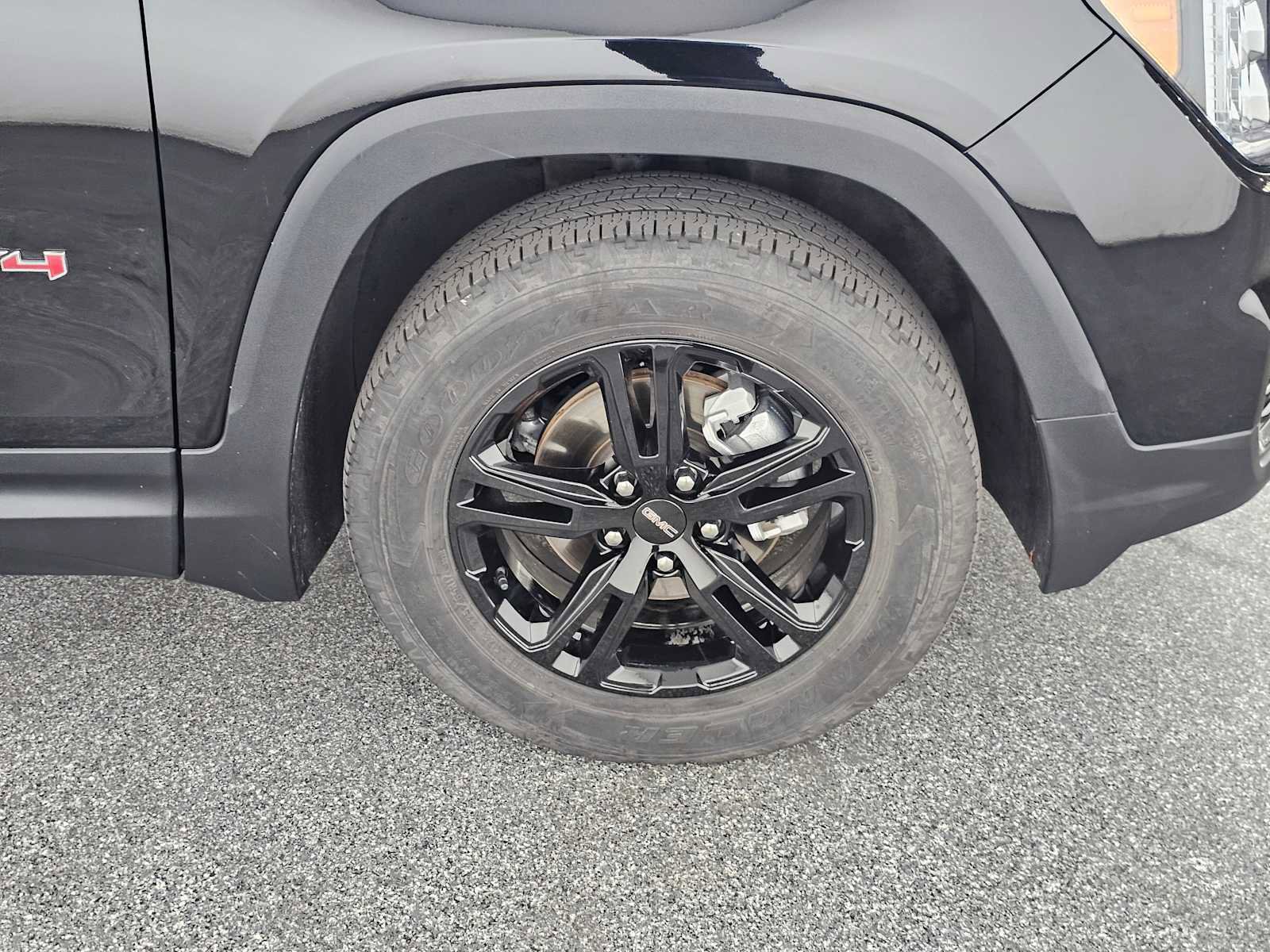 Used 2023 GMC Terrain AT4 image 9