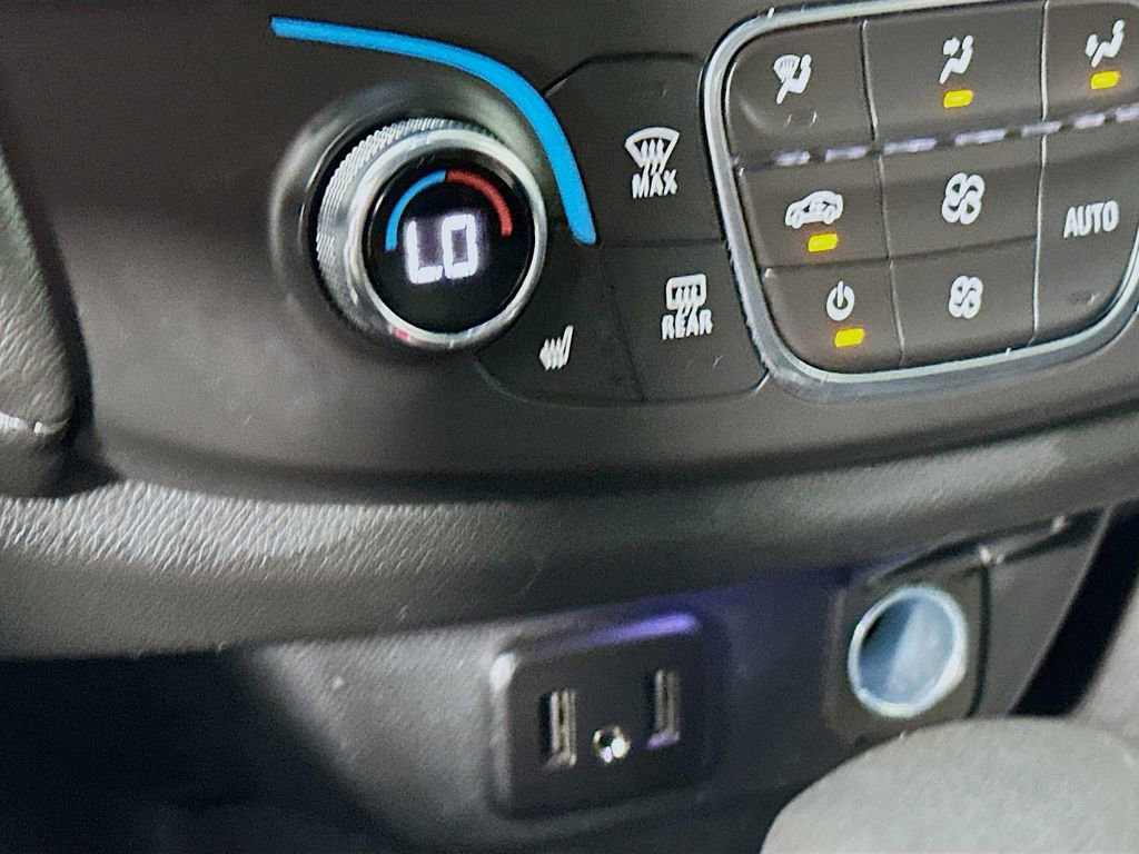 Used 2022 Chevrolet Traverse LT image 30