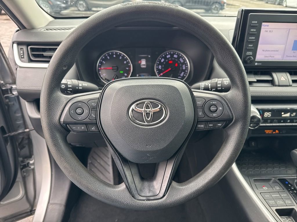 Used 2020 Toyota RAV4 XLE image 15