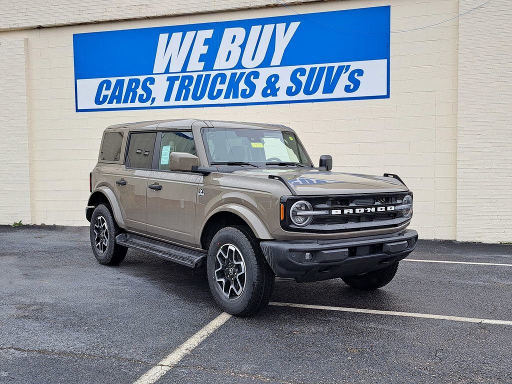 New 2026 Ford Bronco Outer Banks AWD/4WD image 1