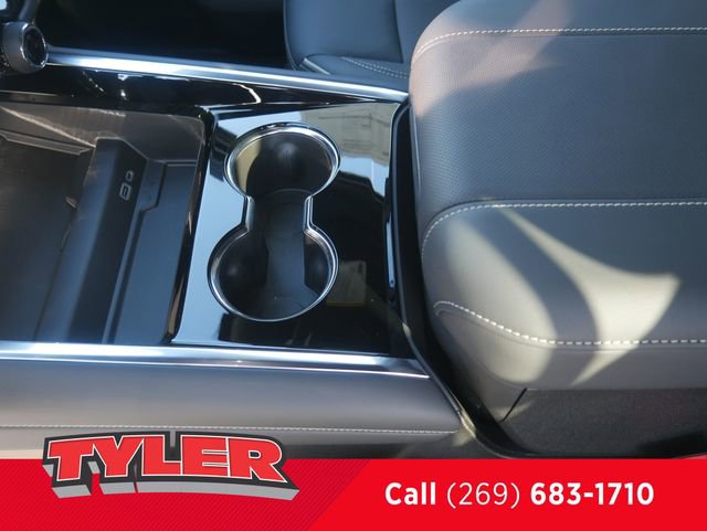 New 2026 Chevrolet Suburban Premier w/ Sun And Tow Package AWD/4WD image 40