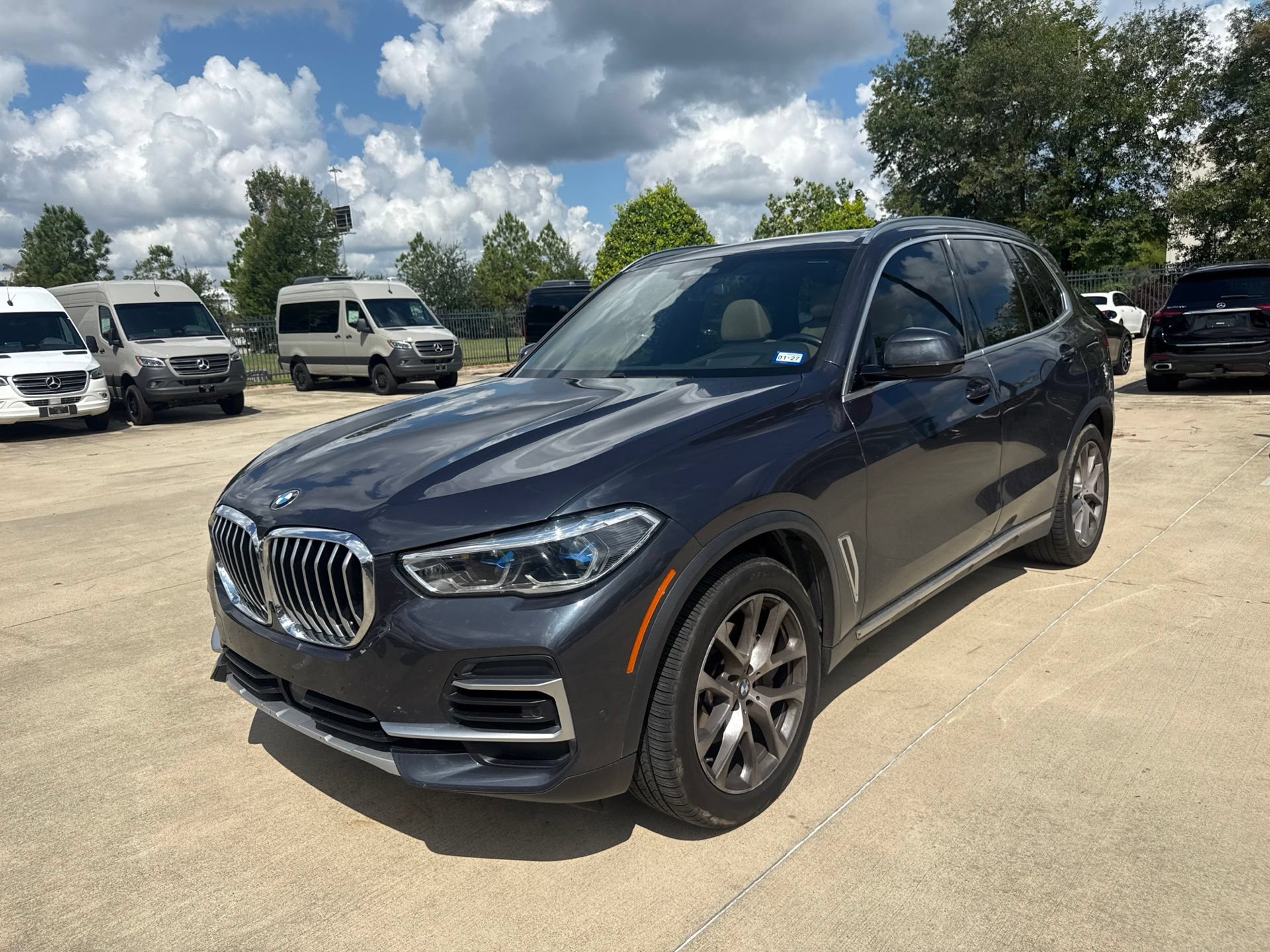 Used 2022 BMW X5 xDrive40i w/ Executive Package AWD/4WD image 8