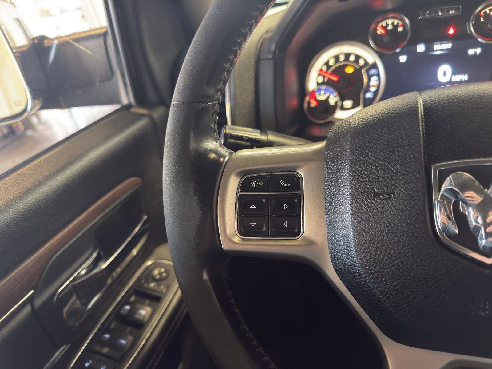 Used 2017 RAM 3500 Laramie w/ Convenience Group image 9