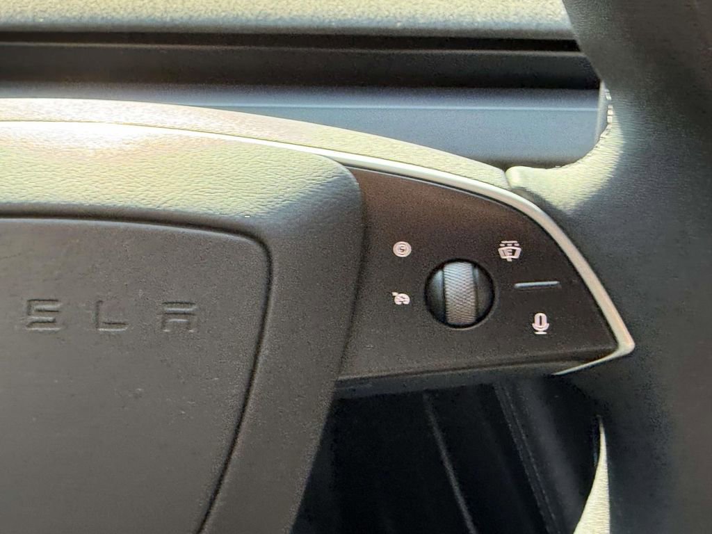 Used 2025 Tesla Model 3 Long Range image 21