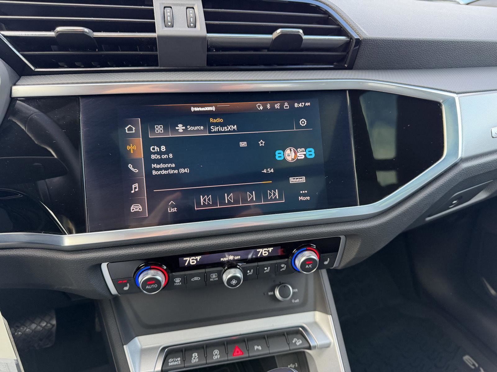 Used 2022 Audi Q3 2.0T Premium Plus w/ Premium Plus Package image 22