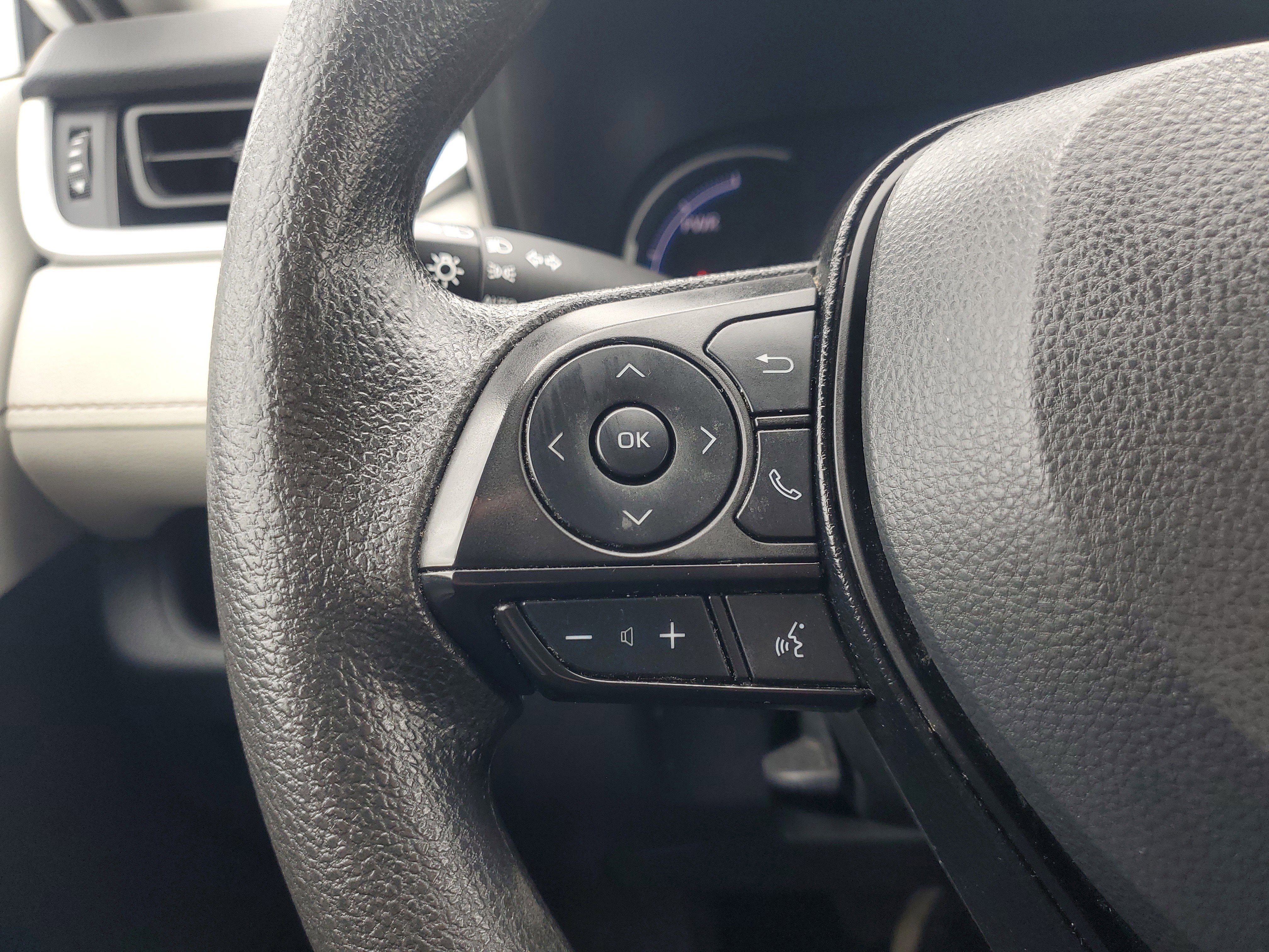 Used 2024 Toyota RAV4 XLE image 23