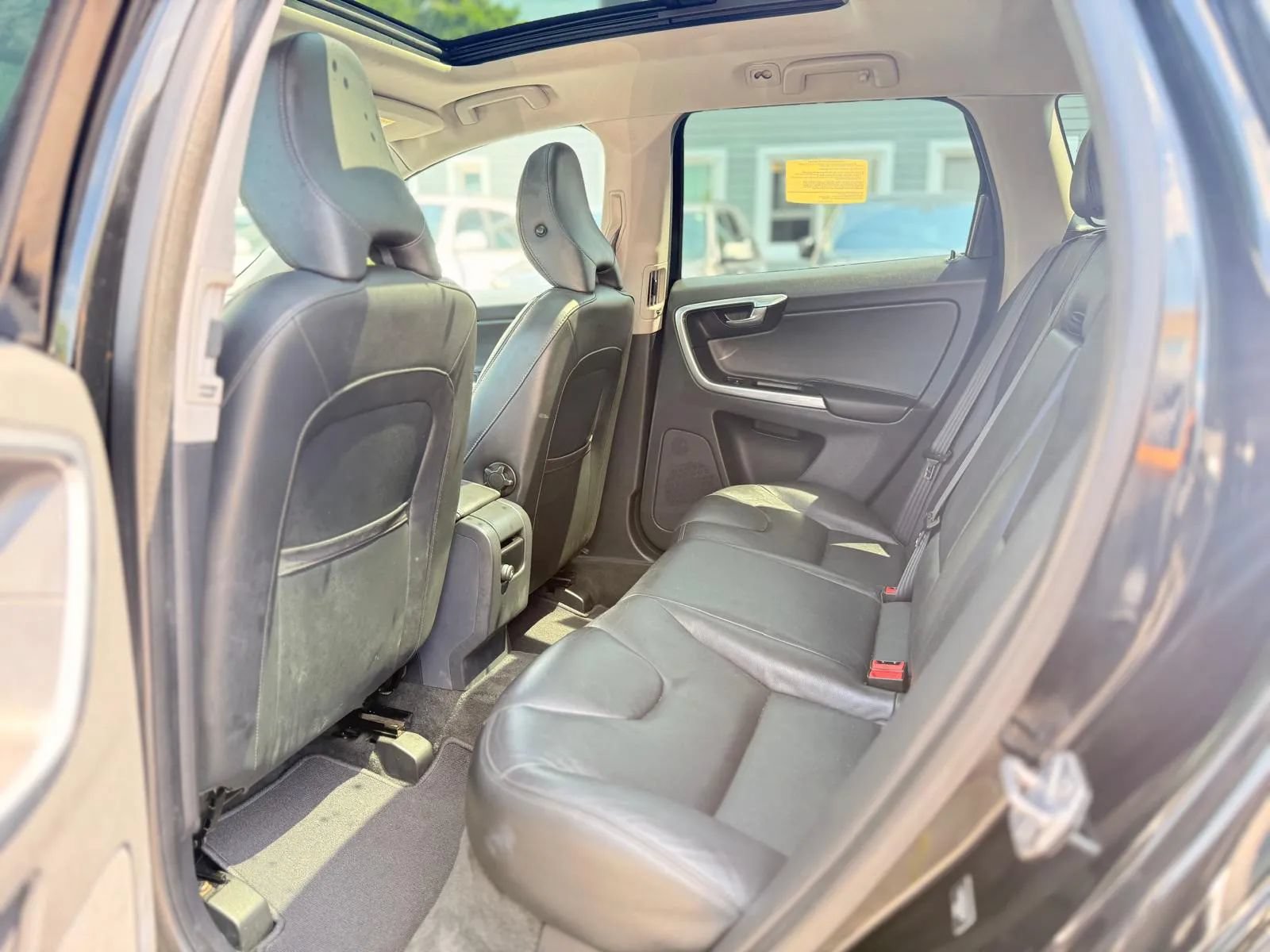Used 2015 Volvo XC60 T6 Platinum AWD/4WD image 11