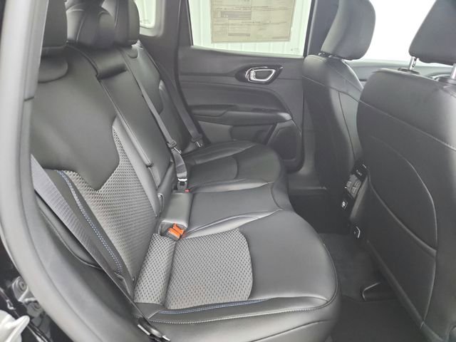 New 2026 Jeep Compass Latitude image 36