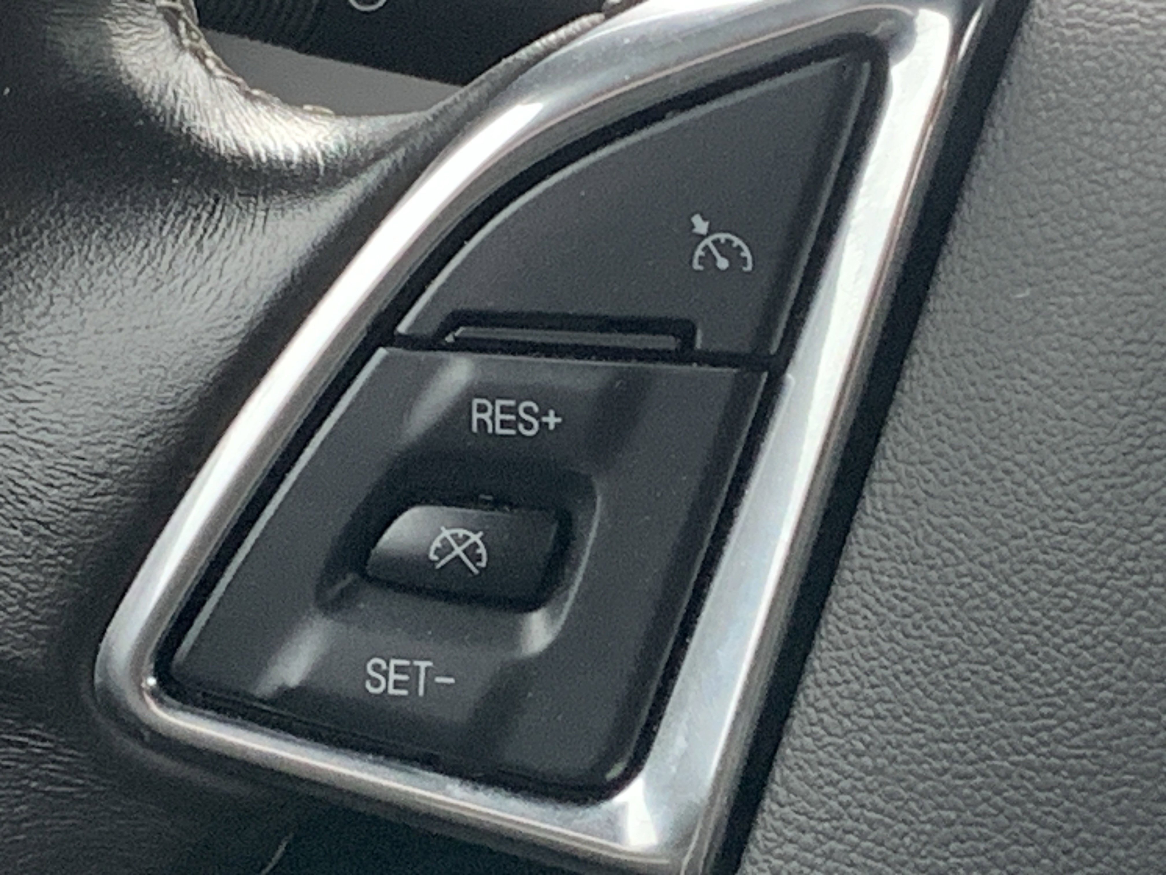 Used 2023 Chevrolet Camaro LT w/ RS Package image 19