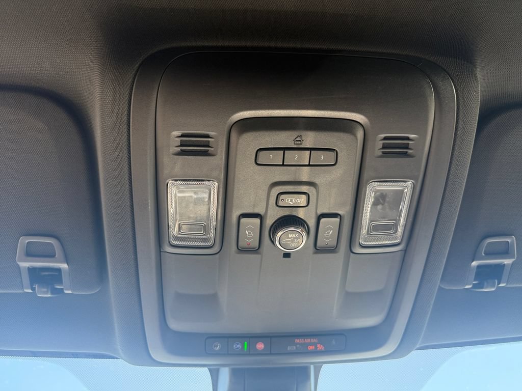 Used 2021 Chevrolet Tahoe RST w/ Luxury Package RWD image 26