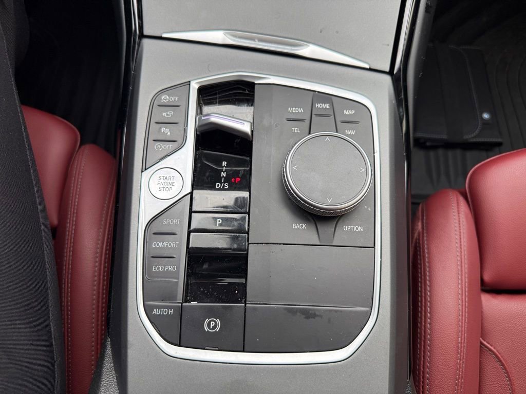 Used 2023 BMW 230i Coupe w/ Premium Package image 13