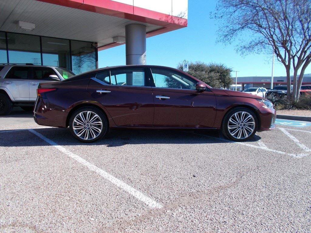Used 2024 Nissan Altima 2.5 SL image 6