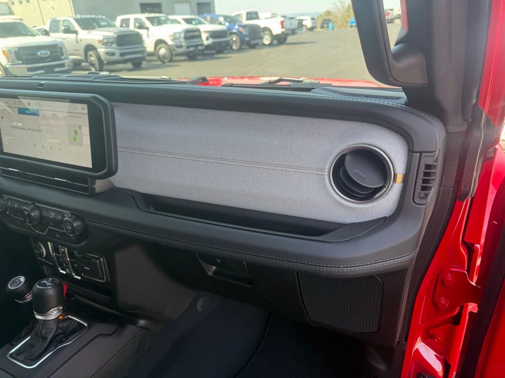 Used 2025 Jeep Wrangler Sahara image 21