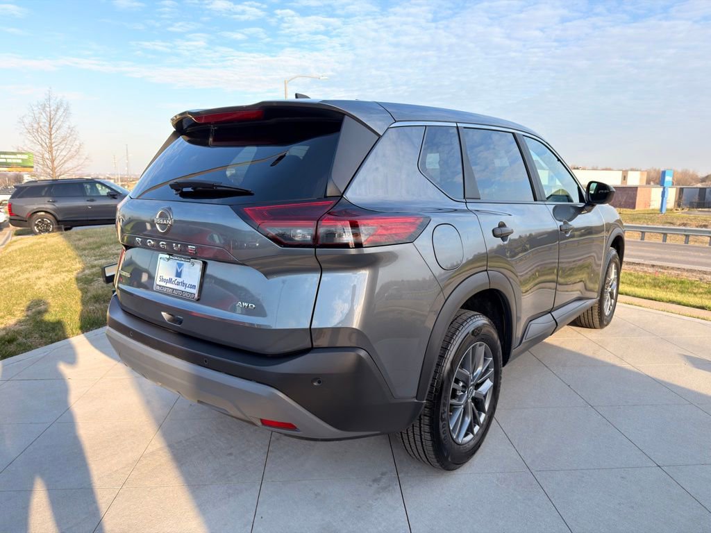 Used 2023 Nissan Rogue S AWD/4WD image 4