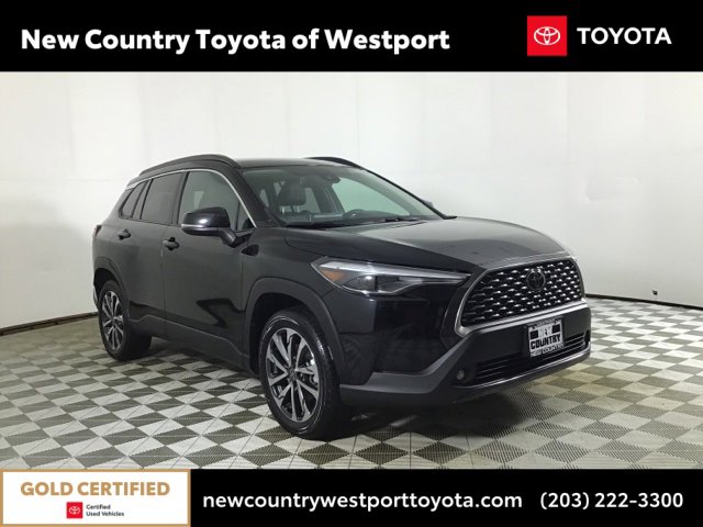 Used 2022 Toyota Corolla Cross XLE image 1