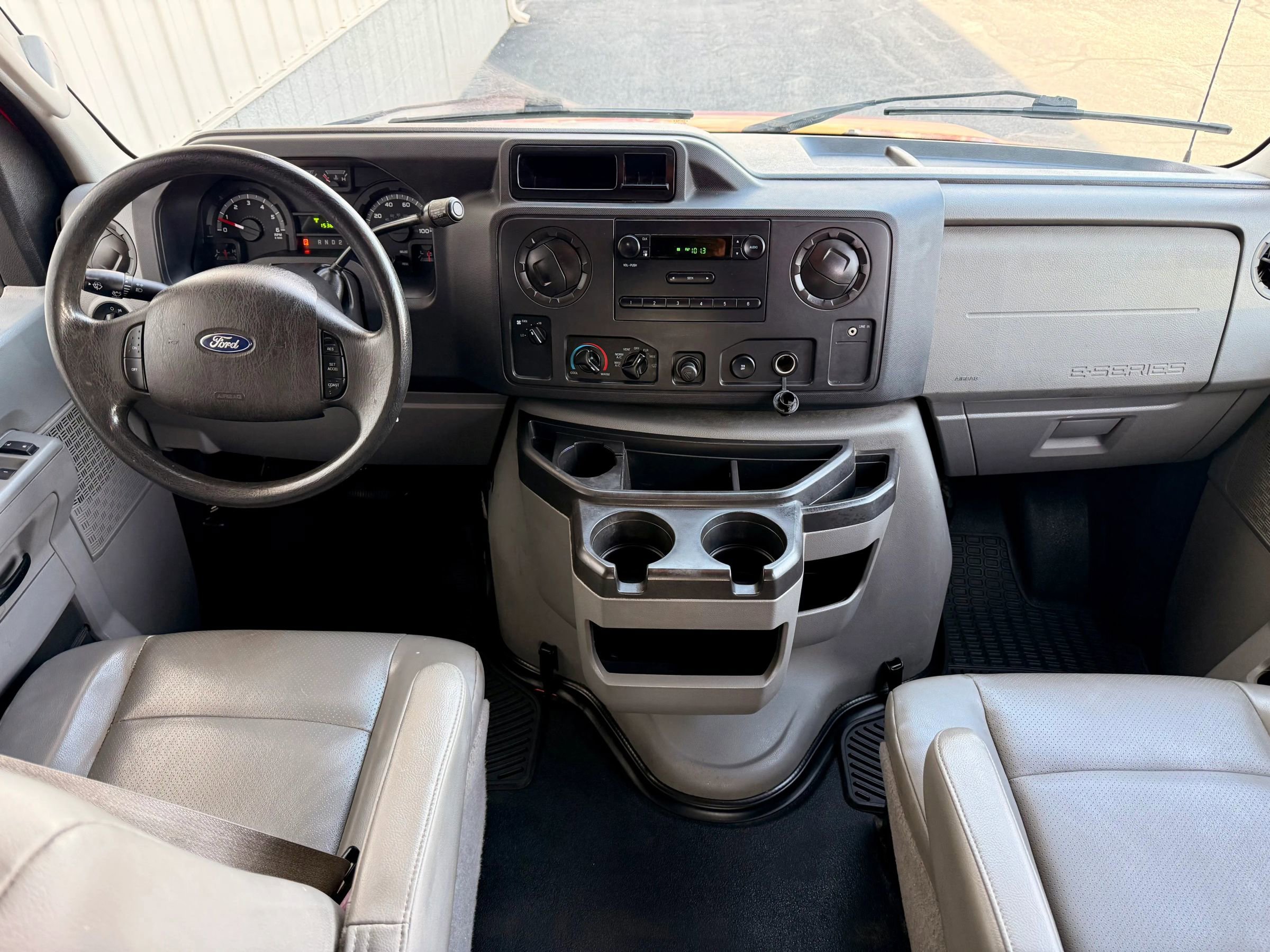 Used 2012 Ford E-150 and Econoline 150 w/ Commercial Cargo Van Pkg image 27