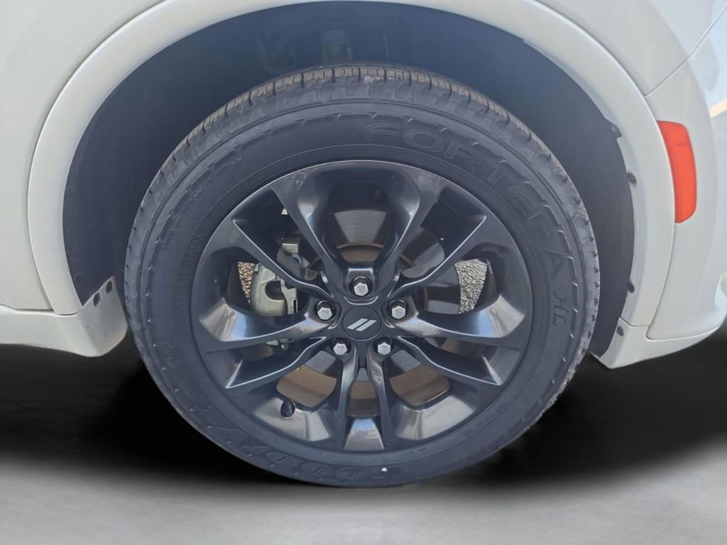 Used 2021 Dodge Durango GT image 32