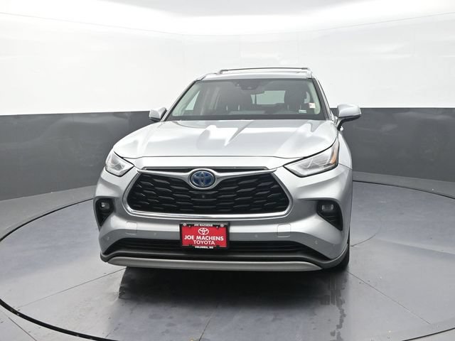 Used 2021 Toyota Highlander Platinum AWD/4WD image 2